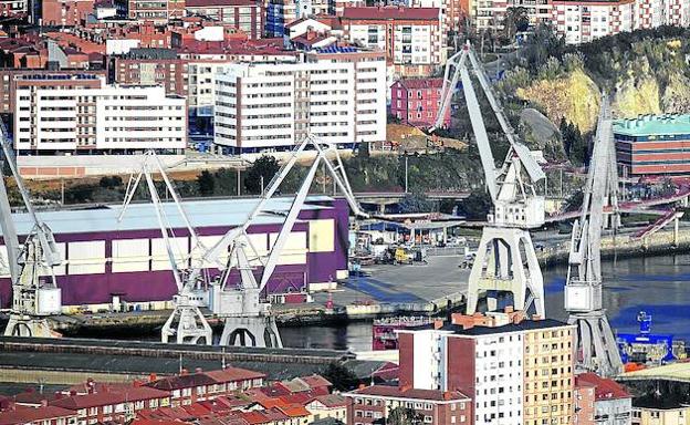 La jueza tiene en sus manos el despido de la plantilla de La Naval, paso previo a la liquidación