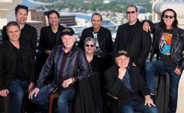 The Beach Boys cogen la Ola de Sondika