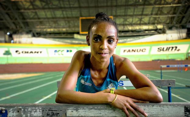 Trihas Gebre logra el récord nacional en 10 kilómetros en ruta