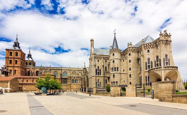 Astorga: Gaudí y cocido maragato