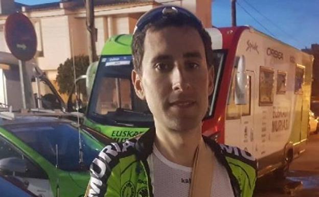 Mikel Bizkarra, operado de una fractura del escafoides derecho