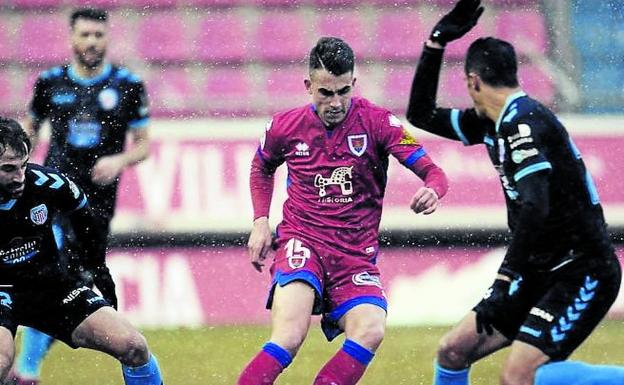 Athletic y Real siguen muy de cerca al futbolista del Numancia Alain Oyarzun