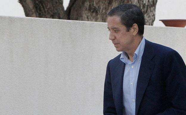 Eduardo Zaplana, en libertad tras bloquearle la juez 6,7 millones en el extranjero