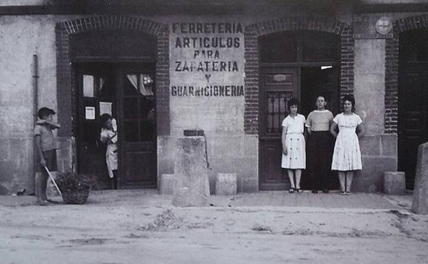 El comercio rural en blanco y negro