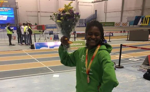 Tessy Ebosele logra un bronce histórico en triple salto