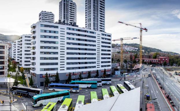 Frustrada la venta de una VPO con un sobreprecio de 120.000 euros en las torres de Garellano