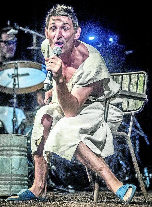 «Los teatros son de los políticos y a veces te los prestan»