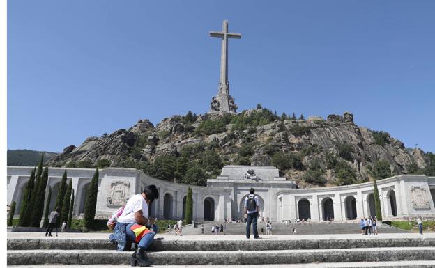 El Vaticano obliga al abad del Valle de los Caídos a permitir la exhumación de Franco