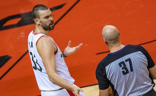 Marc Gasol debuta con derrota como titular de Raptors; marca de Ibaka