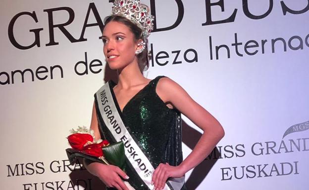 Zuriñe Ruiz, vecina de Indautxu, se alza como Miss Grand Euskadi