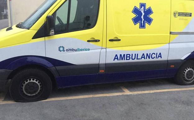 Un sabotaje en cadena deja fuera de servicio nueve ambulancias en Bizkaia