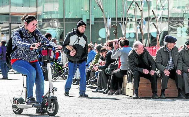 Vitoria gana espacio para mercados y eventos en Santa Bárbara tras año y medio de obras