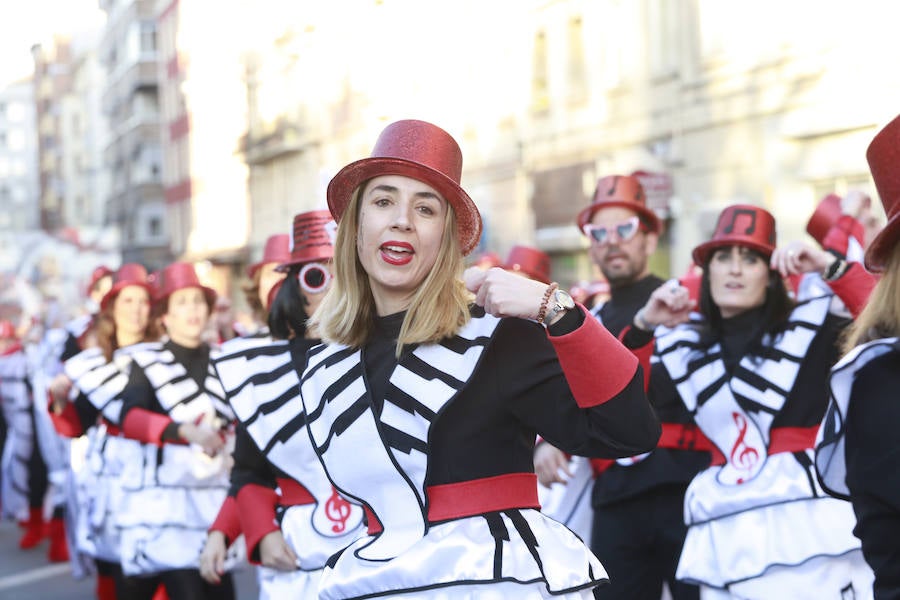 El desfile de Carnaval de Vitoria 2019, en imágenes