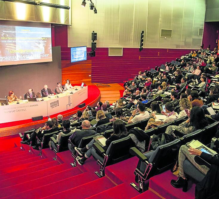 Más psiquiatras y menos gimnastas, por compasión