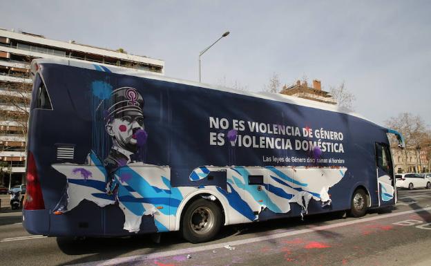 La Fiscalía de Barcelona denuncia a HazteOir por atacar la libertad de las mujeres