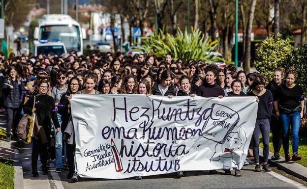 Busturialdea y Lea Artibai se plantan en defensa de los derechos de la mujer