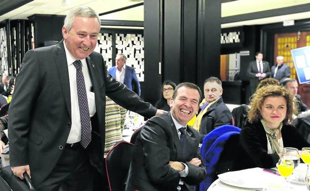 Eroski afronta ahora la negociación con los bancos que tienen el 25% de su deuda