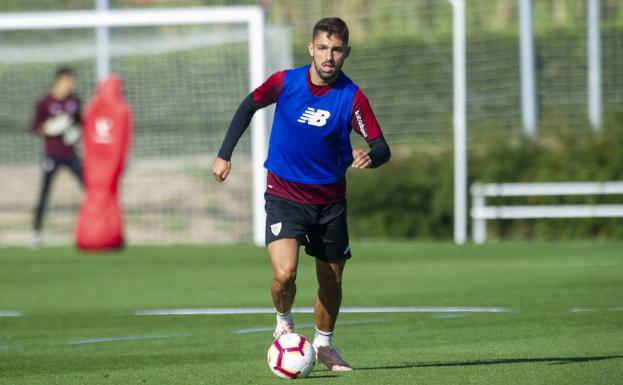 Nolaskoain, San Bartolomé y Paredes pasan el corte y están entre los 77 jugadores que aspiran al Once de Oro del Fútbol Draft