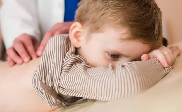 Un niño vasco se clava una jeringuilla con presencia de hepatitis C mientras jugaba en un parque