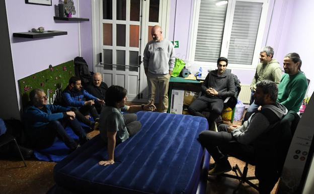 «Nos van a condenar a ser los eternos sustitutos», dicen los profesores interinos de FP