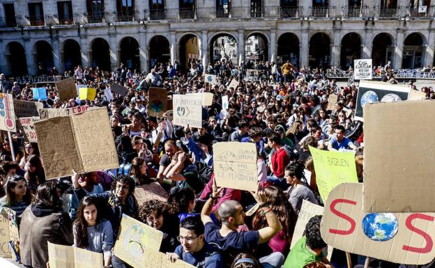 La movilización por el cambio climático prende en la Green Capital 