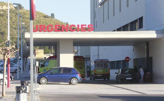 Trasladan a la madre de los niños a un centro hospitalario para valorar su estado mental