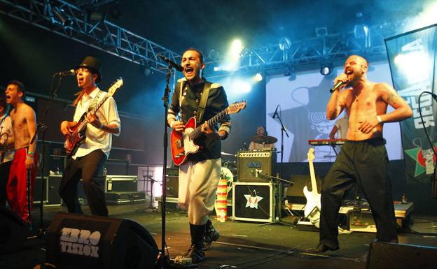 La Regadera taldearen kontzertua, gaur, Kubik aretoan