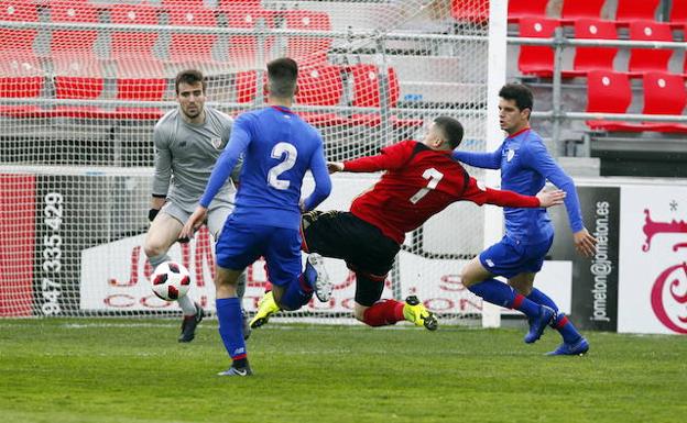 Oleaga y Etxebarria, paridad en el arco del filial