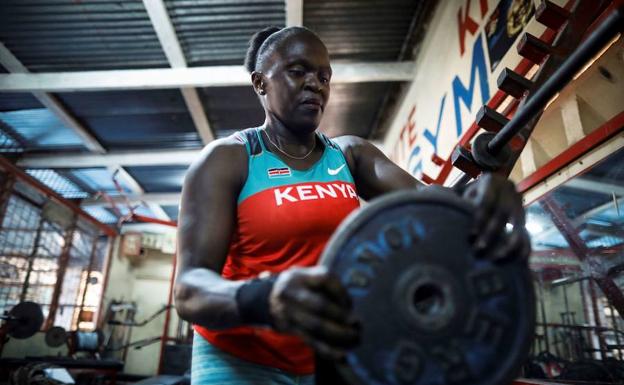 Mercy Obiero, de los suburbios de Kenia a pionera olímpica de halterofilia