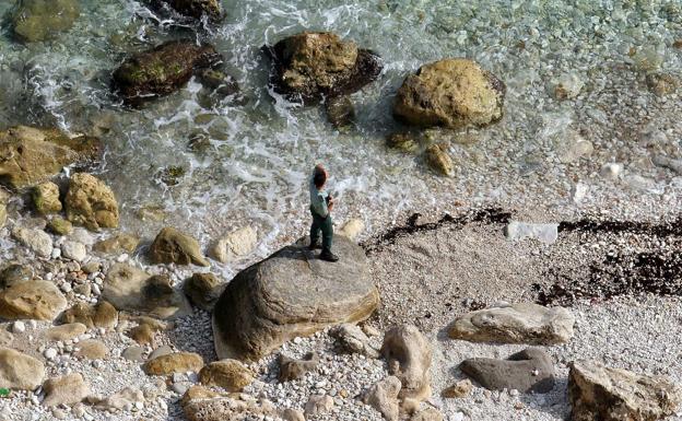 Hallan el cadáver de una mujer en una playa de Melilla, el segundo en tres días