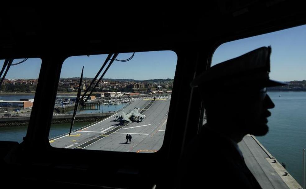 «Podemos estar hasta cinco días sin vernos por el barco»