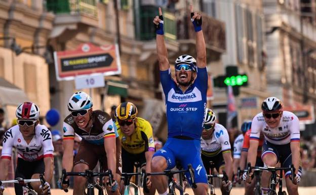 Alaphilippe levanta un monumento en San Remo