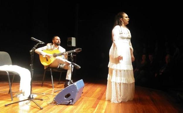 María Terremoto apunta alto