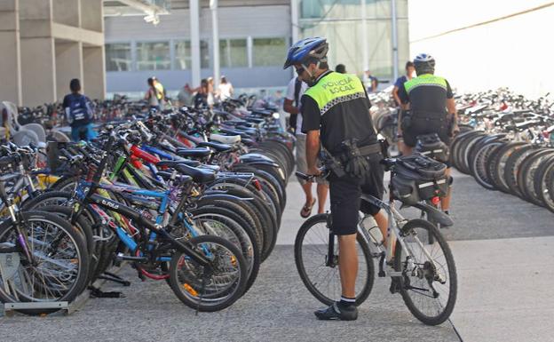 Bilbao debatirá la creación de patrullas de la Policía Municipal en bicicleta