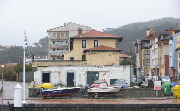 Los pescadores de Armintza urgen la modernización de su cofradía