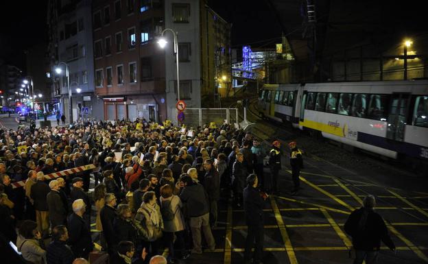 El Gobierno de Sánchez activa la maquinaria para soterrar el tren en Zorroza