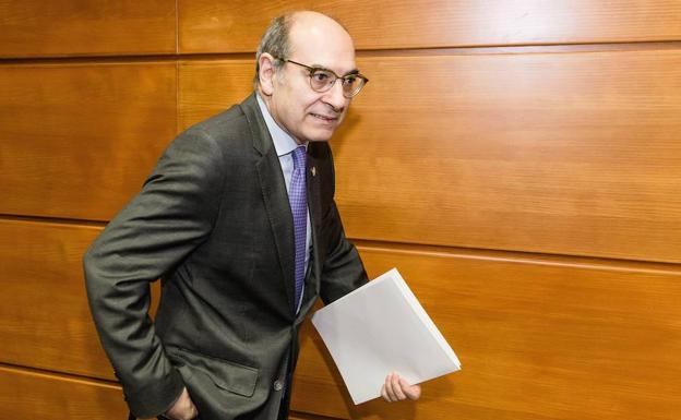 La marcha de Darpón retrasa un mes el cobro de complementos en Osakidetza