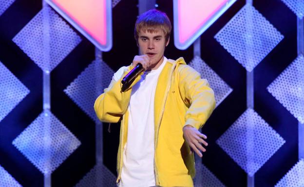 Justin Bieber enfada a sus fans
