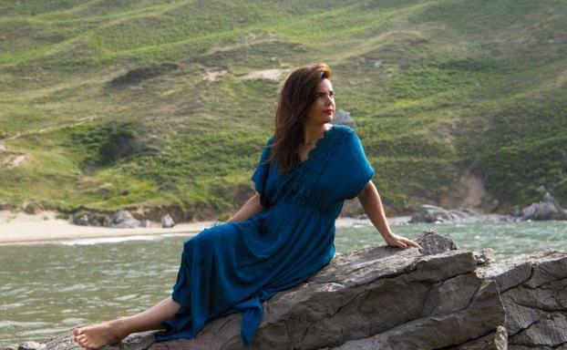 Tres formas de llevar el caftán para sacar el máximo partido a tu silueta