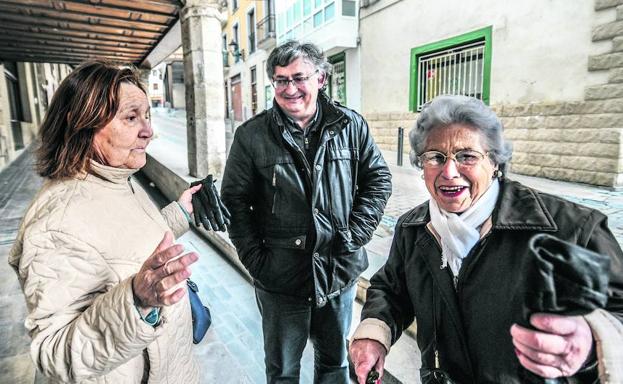 Iñaki Beraza: «Cuando llegué se recogía la basura con Jeep, ahora hay buzones neumáticos»