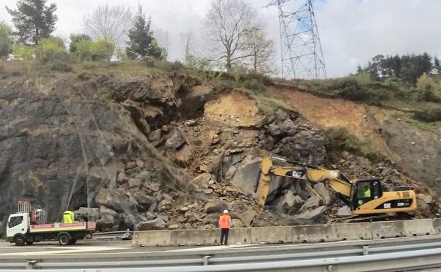 140 camiones trasladarán la tierra desprendida en el corredor del Cadagua