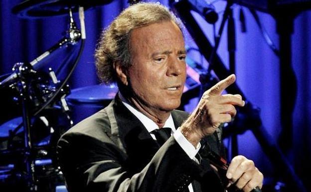 Julio Iglesias no declarará en el juicio por su supuesta paternidad