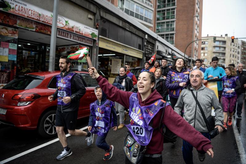 La Korrika mete marcha a miles de vizcaínos