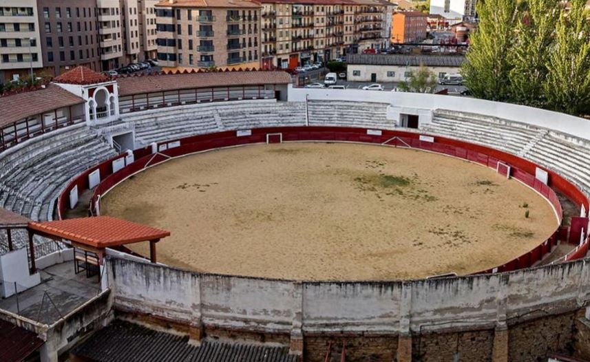 La plaza de toros de Estella pasa a ser un 'pipican'