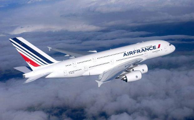 Air Francek hegaldien eskaintza handituko du Loiuko aireportuan