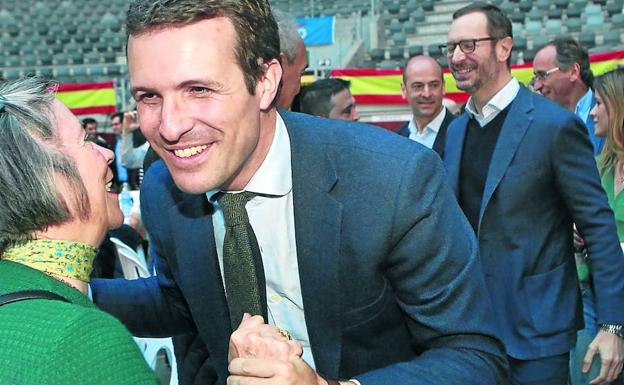 Casado Arropa A Maroto En Vitoria Con Guinos A La Ertzaintza Y Al Euskera El Correo