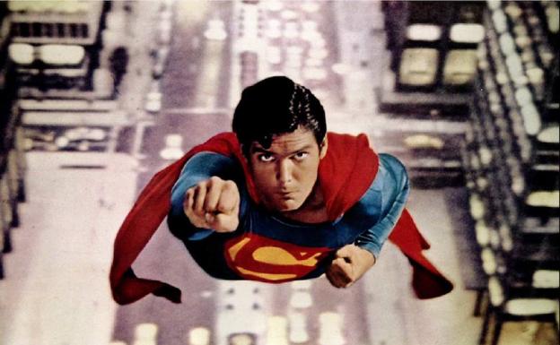 Supermán, Goofy y el Oso Yogui