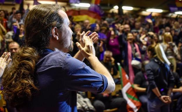 Iglesias reivindica en Eibar que el autogobierno sea «un debate de Estado»