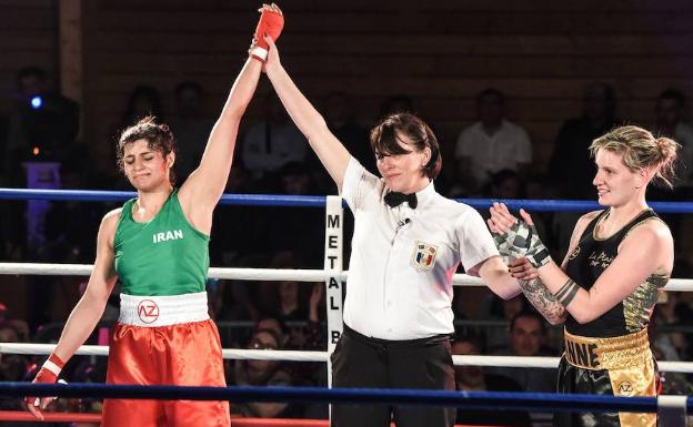 Sadaf Khadem, la primera boxeadora iraní en luchar sobre un ring