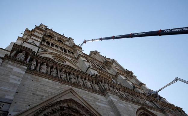 Los cuadros de Notre Dame, a recaudo en el Louvre